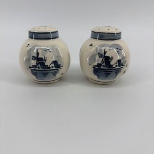 Delft Round Shaped Ceramic Salt And Pepper Shakers Blue Floral Windmill Holland